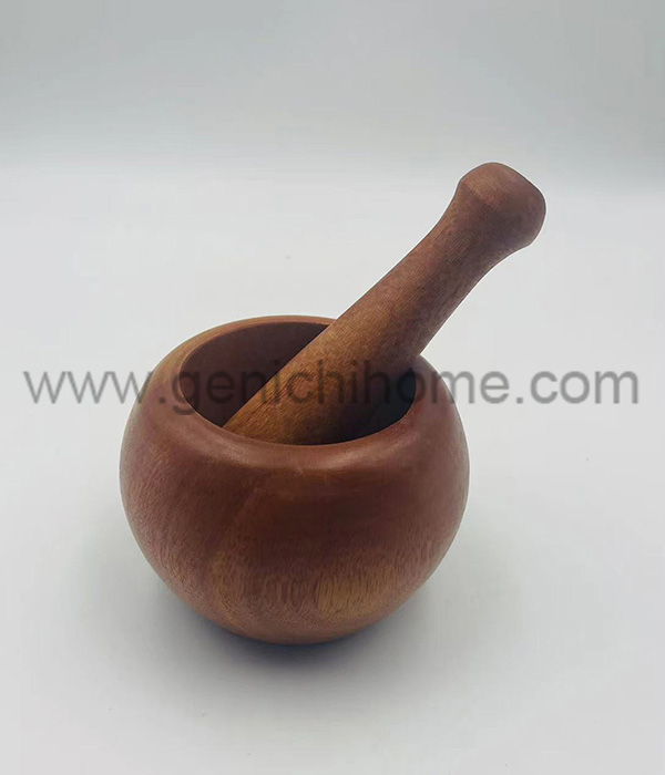 Exploring the Versatile Garlic Pounder: A Culinary Essential